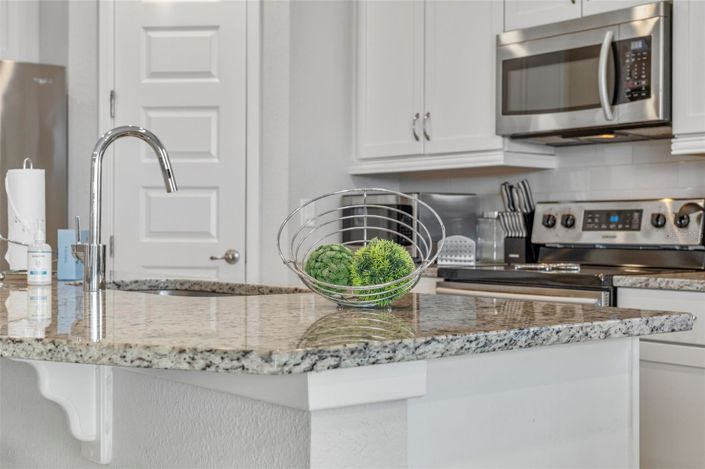 Image No.10-5 Bed House for sale