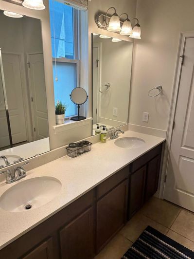 Image No.42-5 Bed House for sale