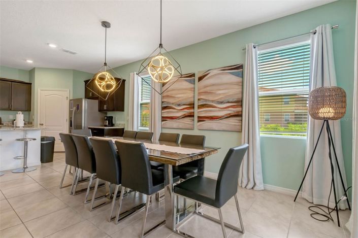 Image No.17-6 Bed House for sale