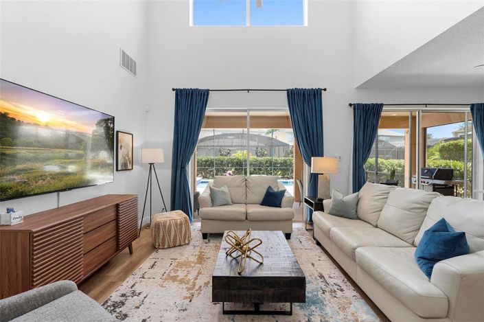 Image No.11-7 Bed House for sale