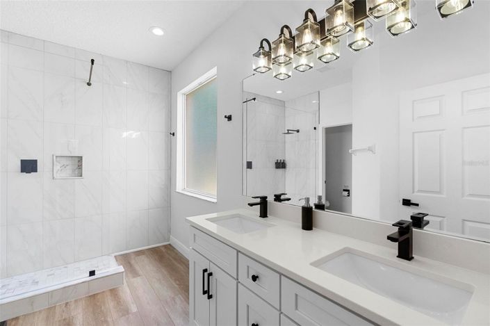 Image No.38-7 Bed House for sale