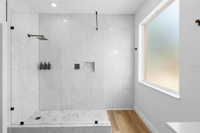 Image No.39-7 Bed House for sale