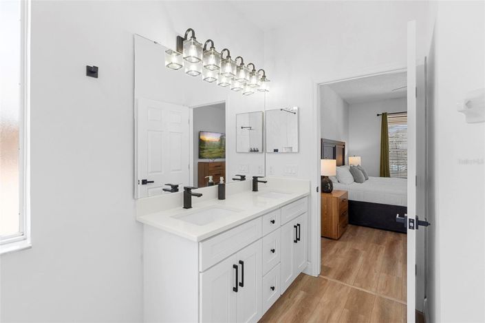 Image No.41-7 Bed House for sale