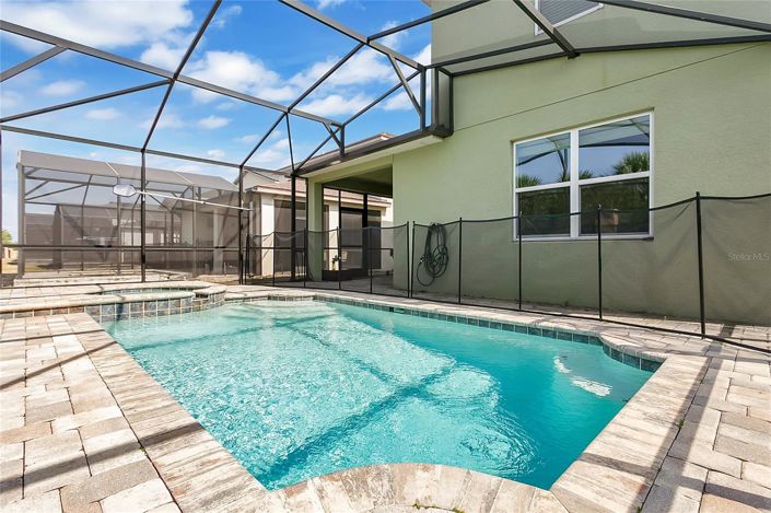 Image No.30-7 Bed House for sale