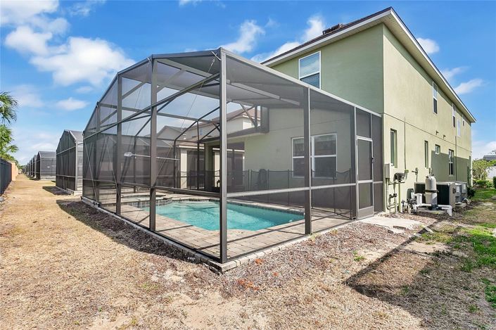 Image No.31-7 Bed House for sale