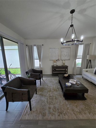 Image No.15-4 Bed House for sale