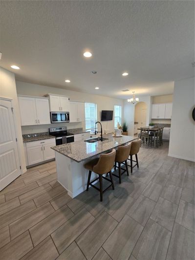 Image No.16-4 Bed House for sale