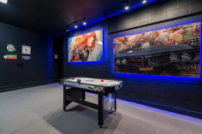 Image No.26-6 Bed House for sale