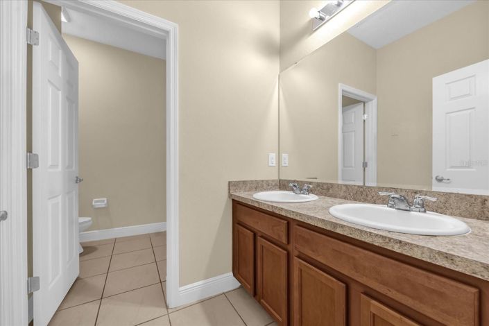 Image No.16-4 Bed House for sale