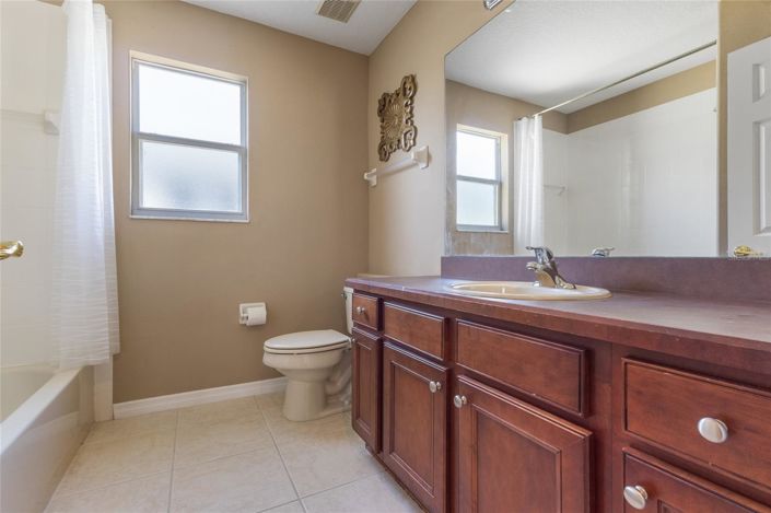 Image No.26-5 Bed House for sale