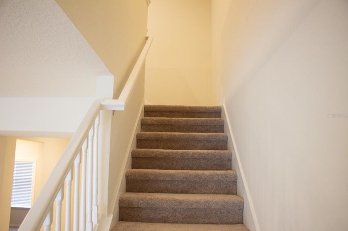 Image No.66-5 Bed Townhouse for sale