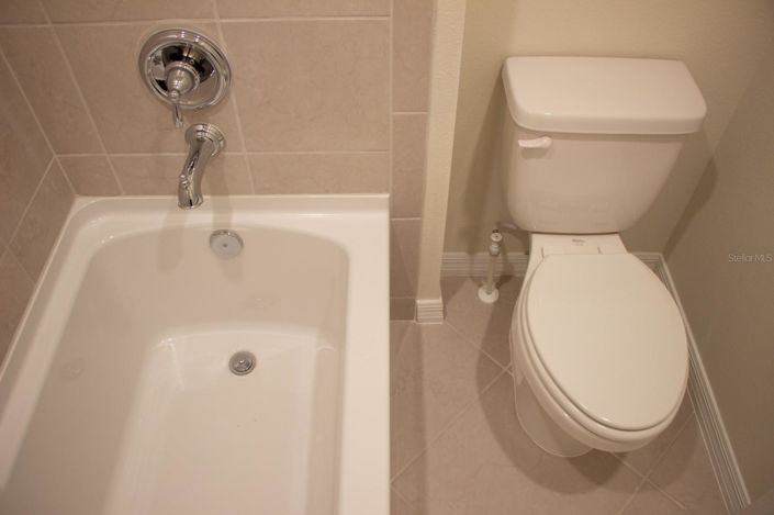 Image No.72-5 Bed Townhouse for sale