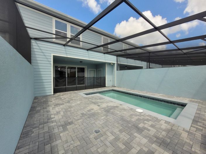 Image No.92-5 Bed Townhouse for sale