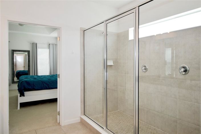 Image No.16-6 Bed House for sale