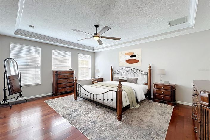 Image No.16-4 Bed House for sale