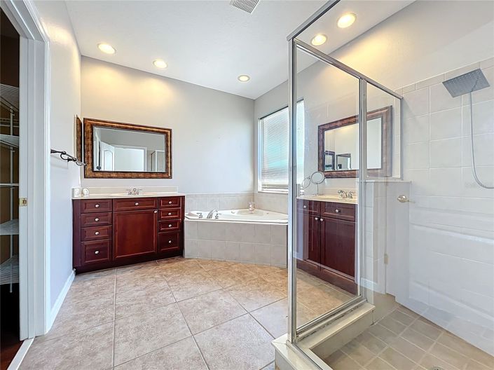 Image No.17-4 Bed House for sale