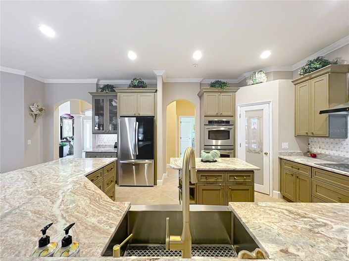 Image No.28-4 Bed House for sale