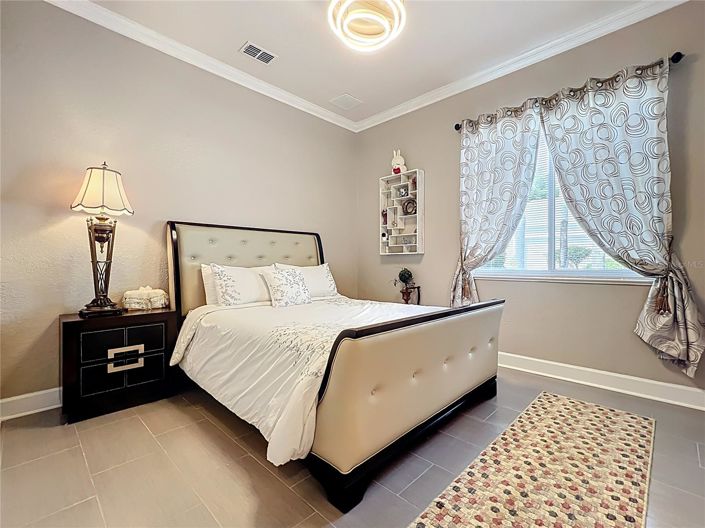 Image No.38-4 Bed House for sale