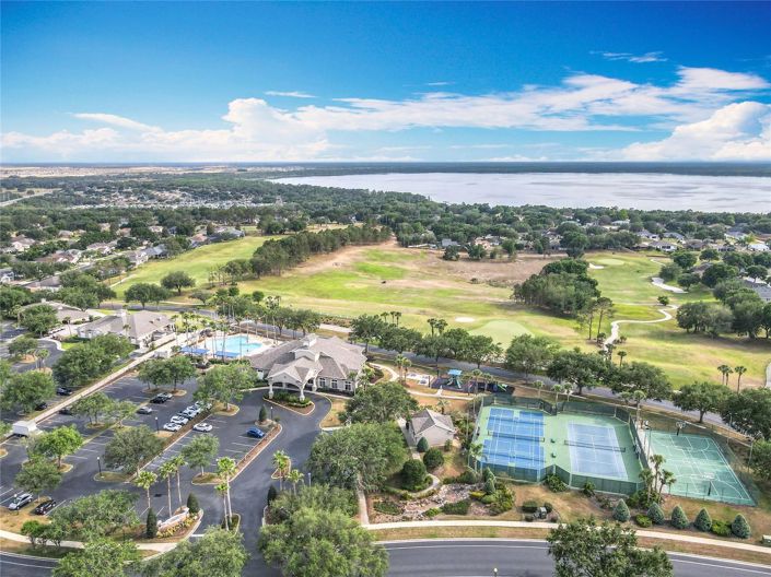 Image No.98-4 Bed House for sale