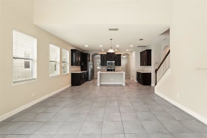 Image No.17-4 Bed House for sale