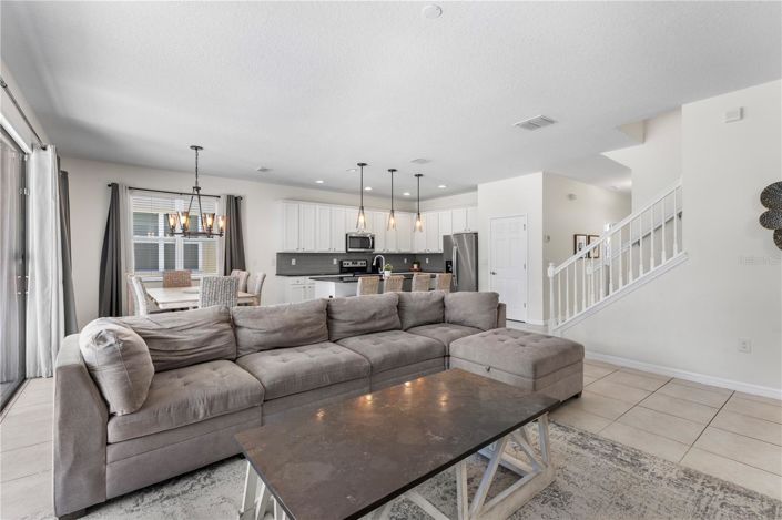 Image No.9-8 Bed House for sale