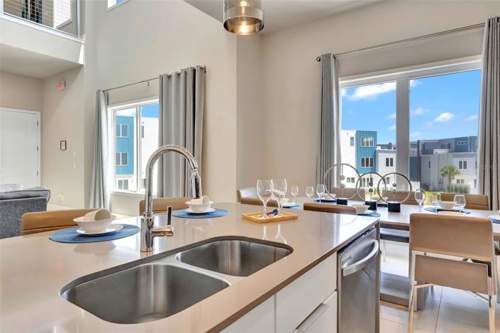 Image No.13-5 Bed Apartment for sale