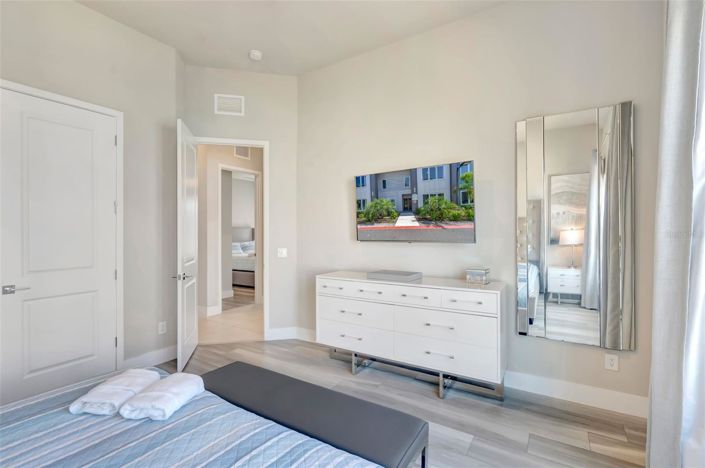 Image No.25-5 Bed Apartment for sale