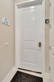 d003