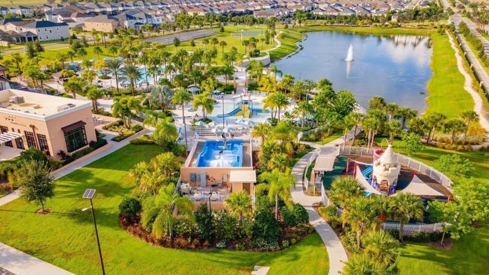 Image No.35-5 Bed Townhouse for sale