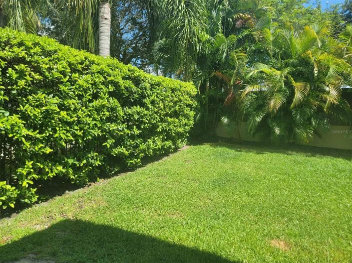 Image No.17-4 Bed House for sale