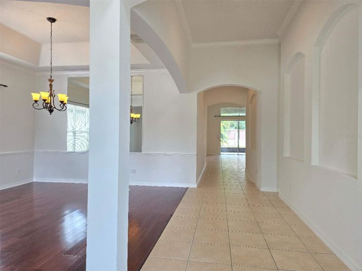 Image No.2-4 Bed House for sale