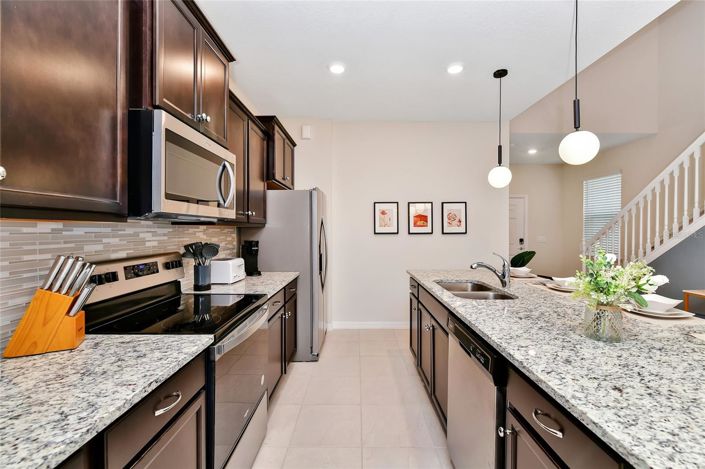 Image No.12-7 Bed House for sale