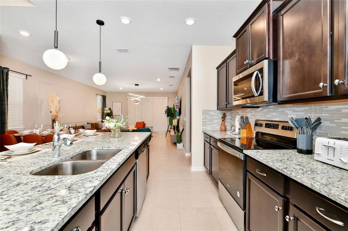 Image No.14-7 Bed House for sale