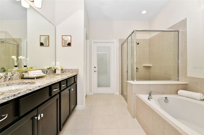 Image No.21-7 Bed House for sale