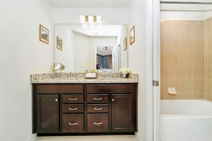 Image No.36-7 Bed House for sale