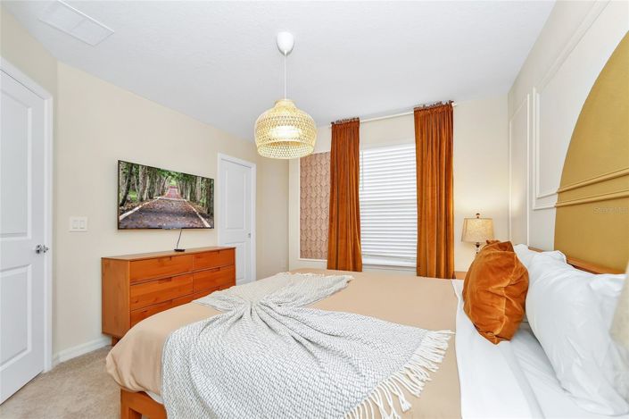 Image No.38-7 Bed House for sale