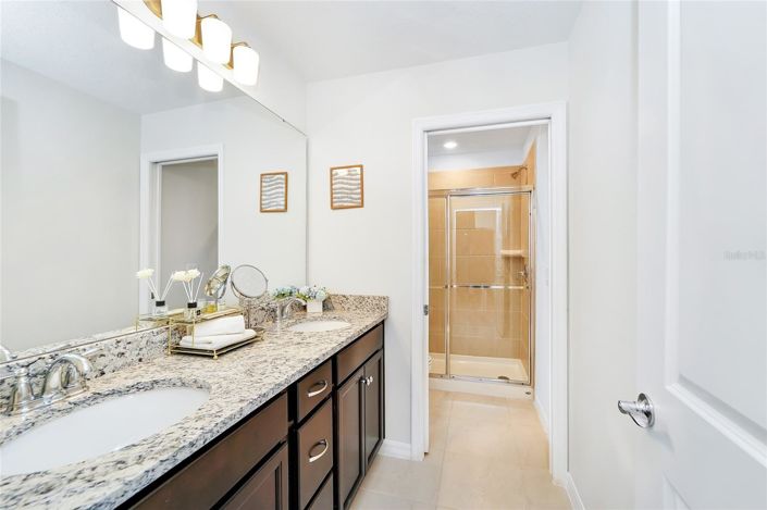 Image No.46-7 Bed House for sale