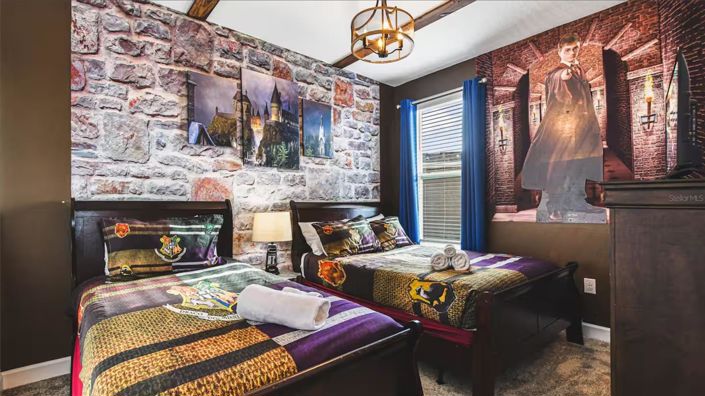 Image No.11-6 Bed House for sale