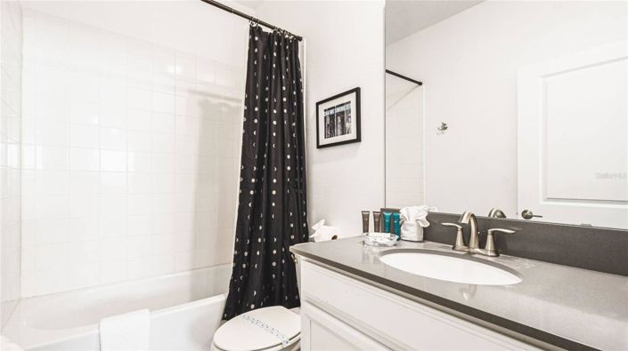 Image No.26-6 Bed House for sale