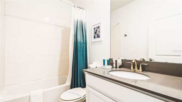 Image No.27-6 Bed House for sale