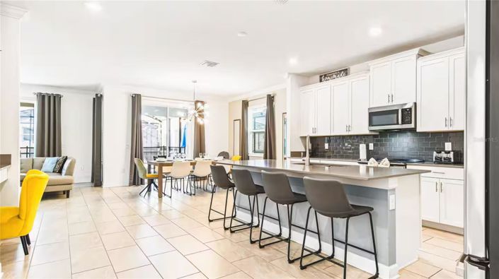 Image No.9-6 Bed House for sale