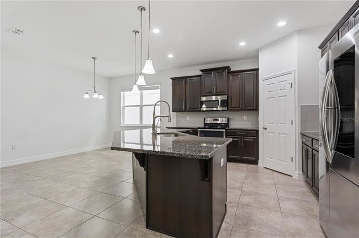 Image No.11-4 Bed House for sale