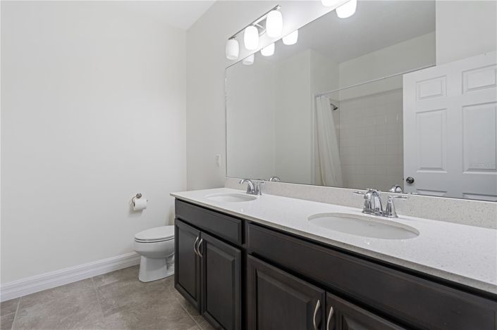 Image No.23-4 Bed House for sale