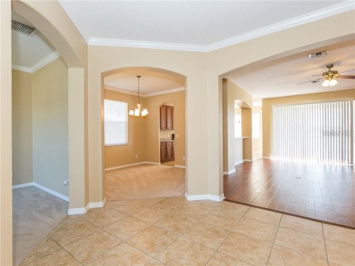 Image No.3-5 Bed House for sale