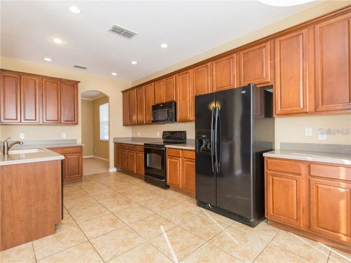 Image No.7-5 Bed House for sale