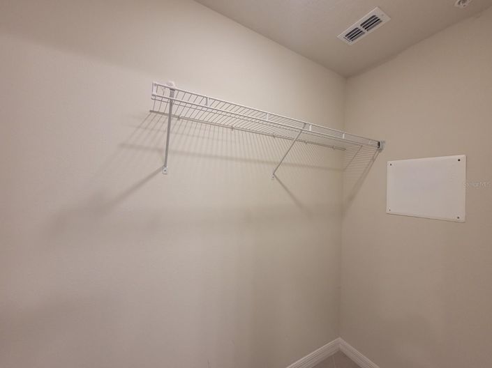 Image No.12-5 Bed Townhouse for sale