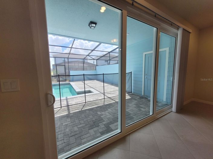 Image No.29-5 Bed Townhouse for sale