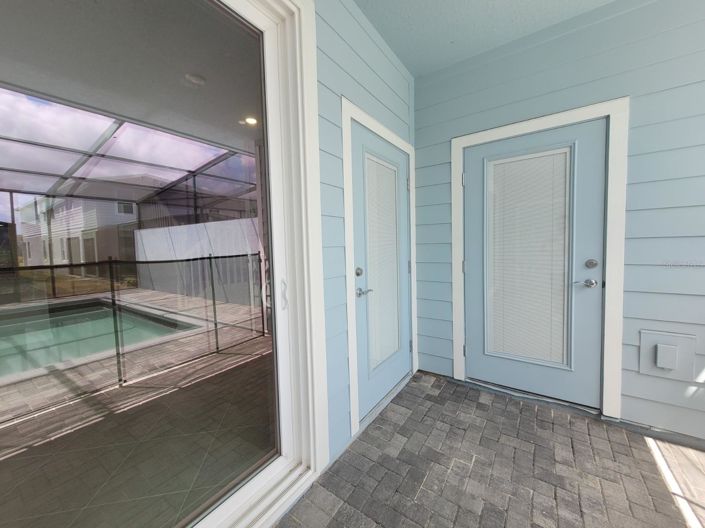 Image No.32-5 Bed Townhouse for sale