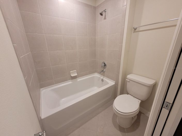 Image No.5-5 Bed Townhouse for sale