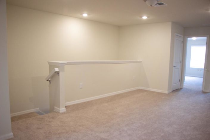 Image No.82-5 Bed Townhouse for sale